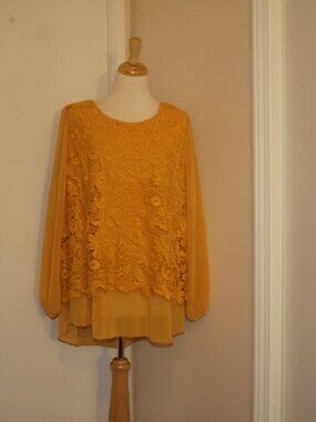 Midnight Velvet Plus Size 1X Dressy Lace Applique Shirt Top